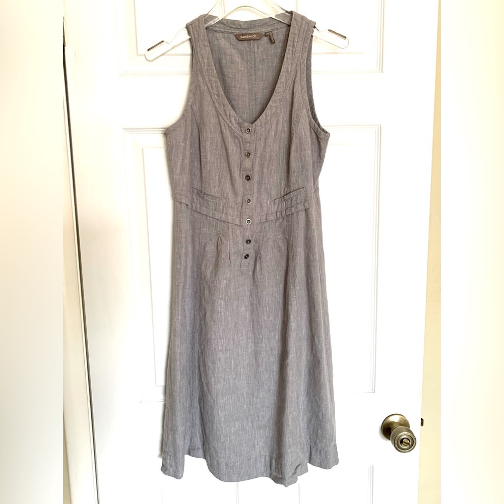 Grey Linen Dress Sleeveless Cute Comfortable. No zip. Faux Pockets. Dutch Brand